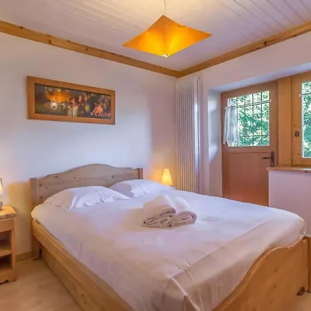 Authentic Meribel With Direct Slope Access *