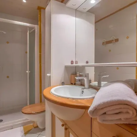 Authentic Meribel With Direct Slope Access Les Allues