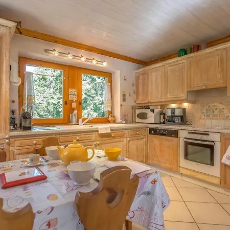 Authentic Meribel With Direct Slope Access Les Allues