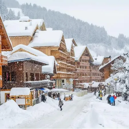 Authentic Meribel With Direct Slope Access *