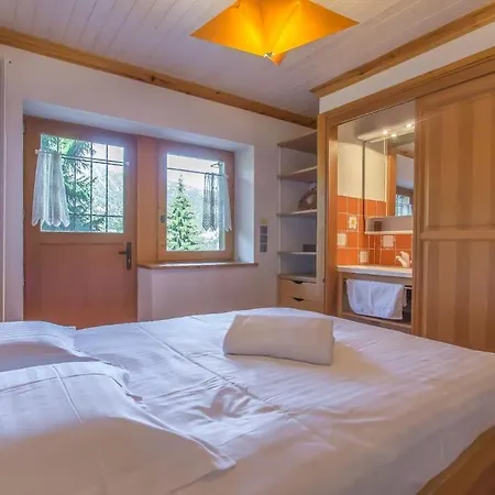 Authentic Meribel With Direct Slope Access Horská chata Les Allues